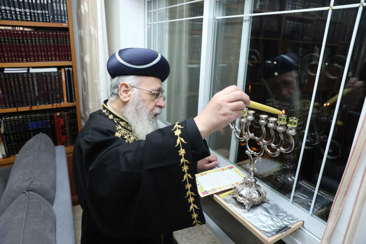 תיעוד: הראשון לציון בהדלקת נר שני של חנוכה