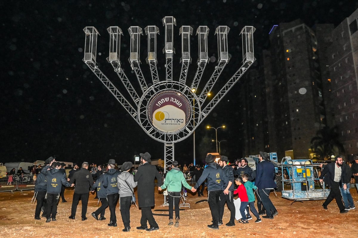 כזה לא ראיתם: כך חוגגים חנוכה באשדוד