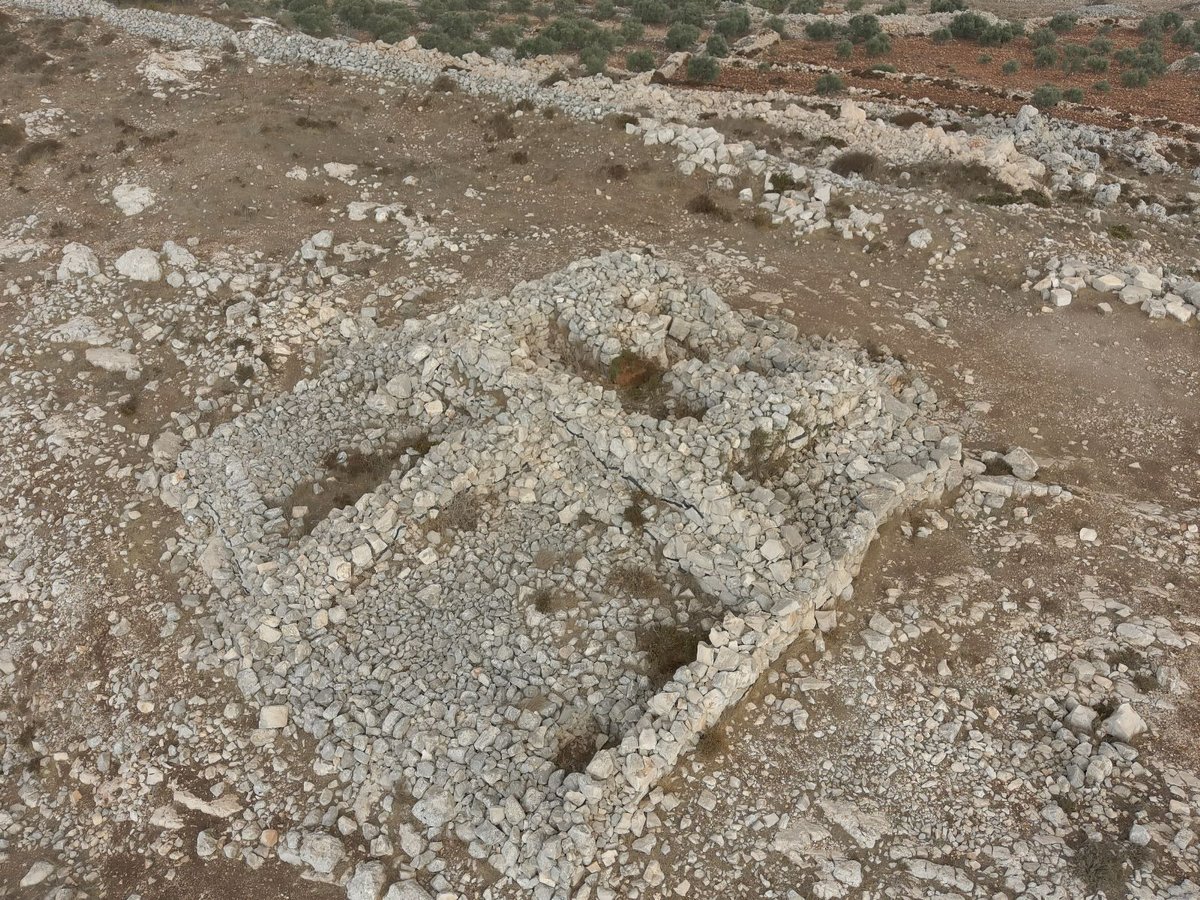 הרש"פ מתכננת: שכונה ערבית על חורבות 'מזבח יהושע'