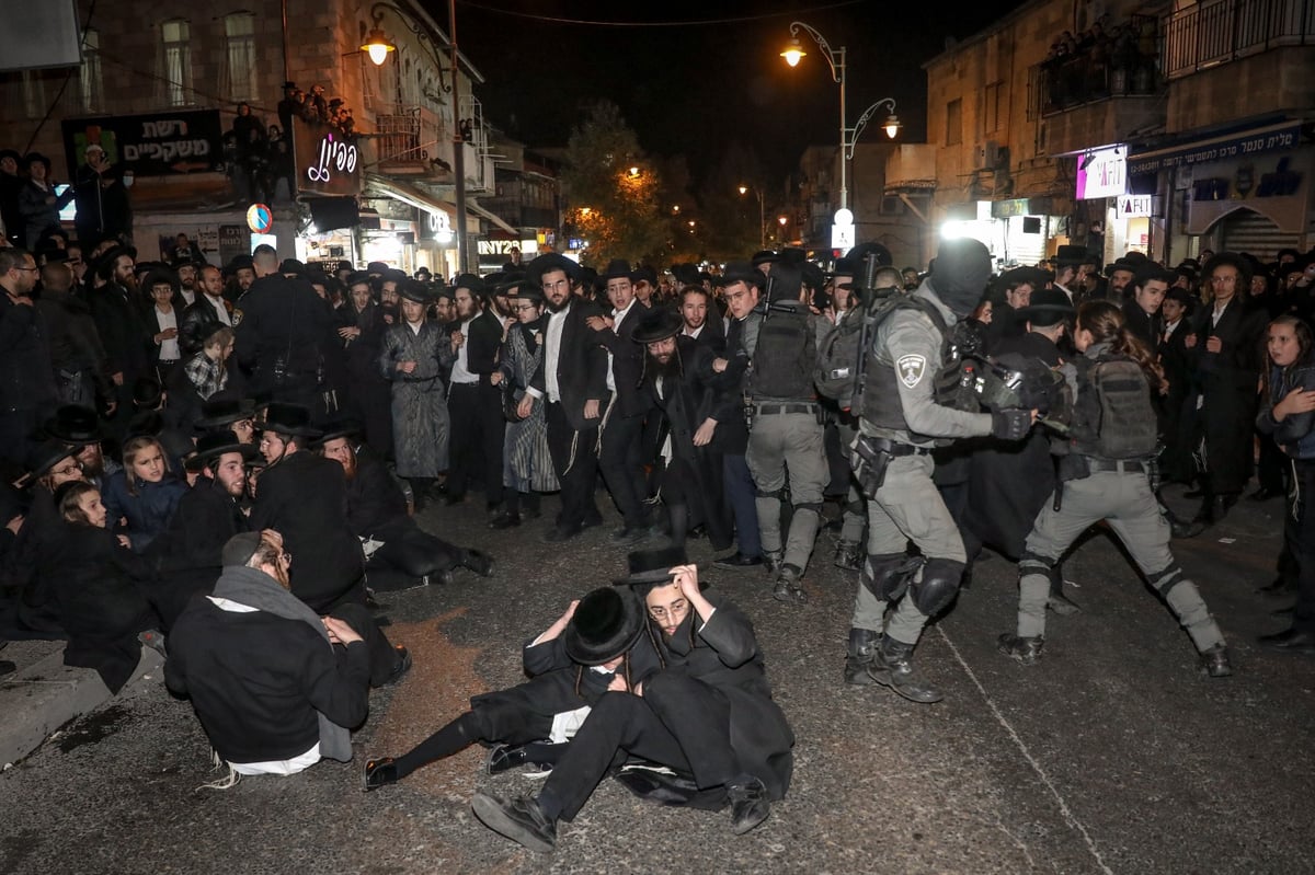 תיעוד מסכם: ההפגנה הסוערת הערב נגד חנות הסלולר בירושלים