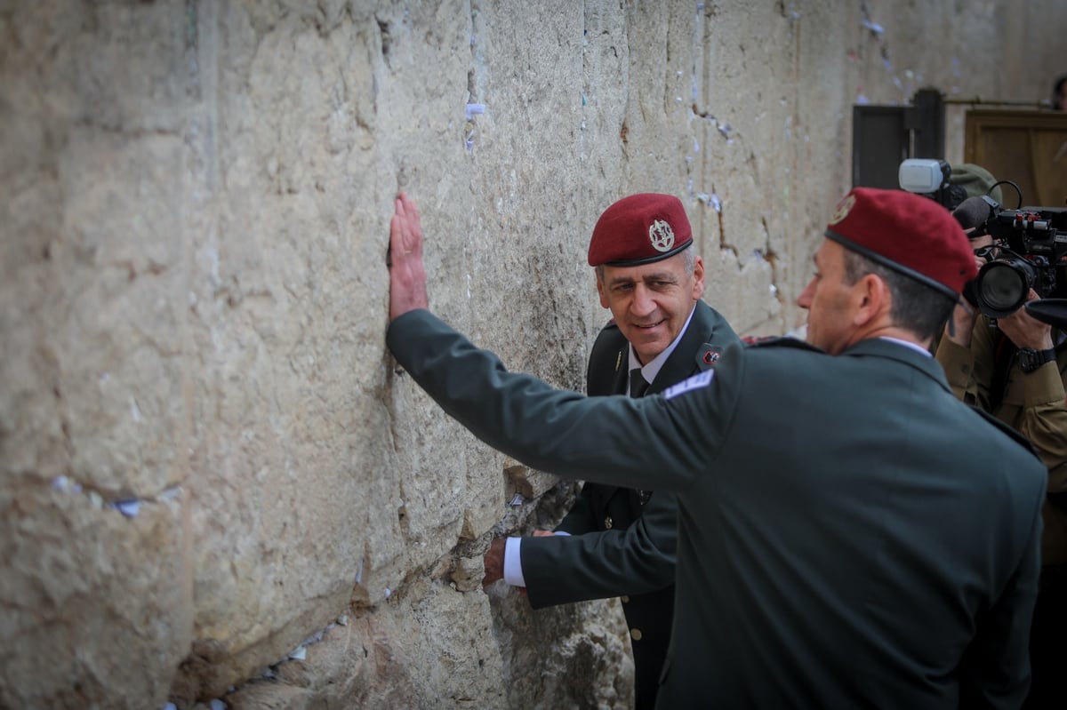 הרמטכ"לים ביקרו בכותל המערבי; זה מה שהם כתבו | תיעוד