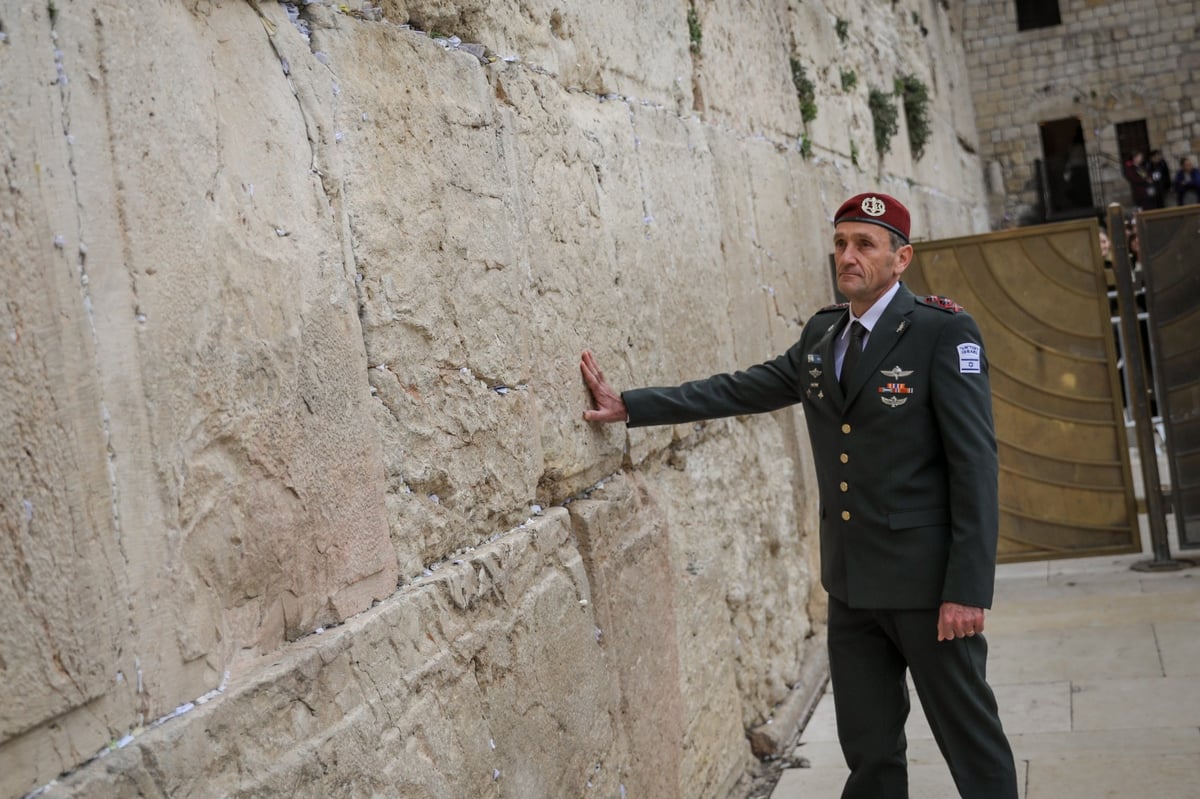 הרמטכ"לים ביקרו בכותל המערבי; זה מה שהם כתבו | תיעוד