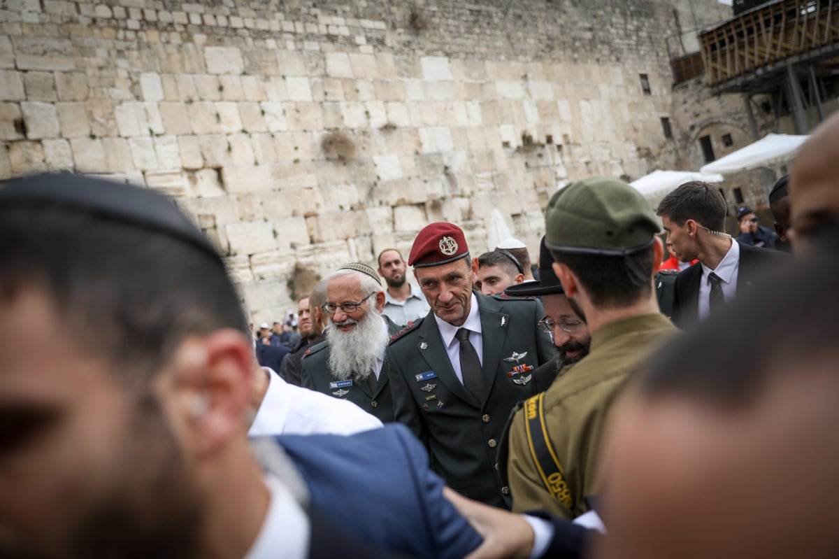 הרמטכ"לים ביקרו בכותל המערבי; זה מה שהם כתבו | תיעוד