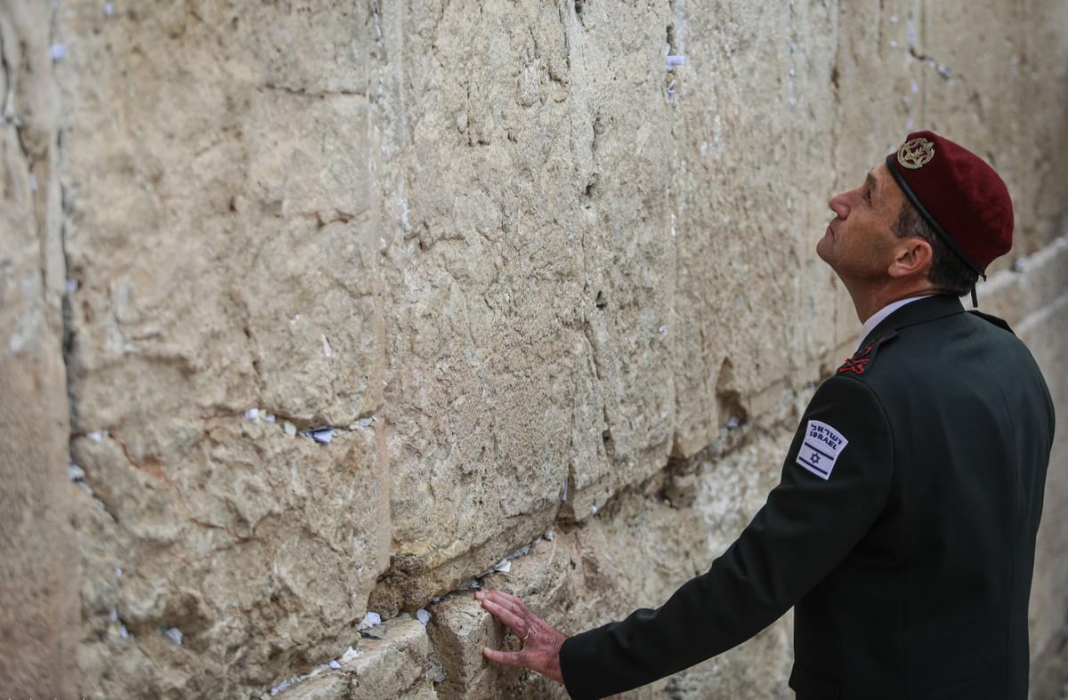 "תמונה שכל רמטכ"ל רצה"; צלם 'כיכר השבת' בתמונה שריגשה את כולם