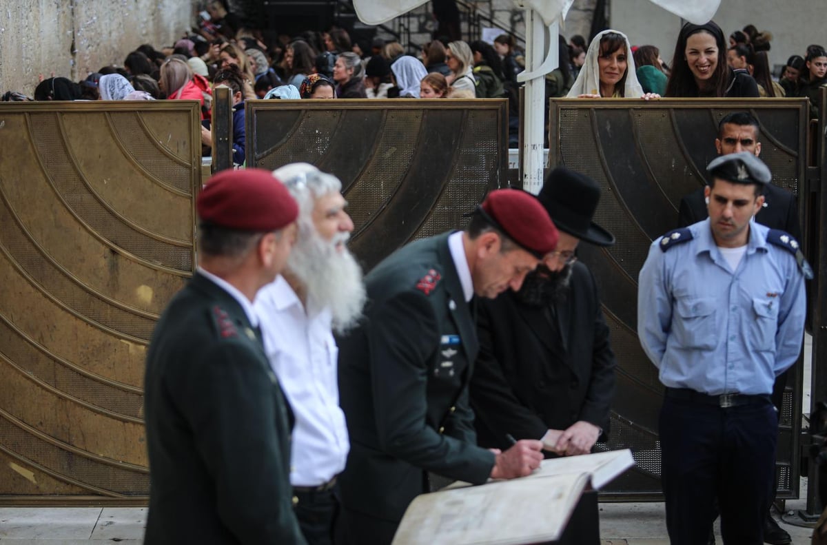 "תמונה שכל רמטכ"ל רצה"; צלם 'כיכר השבת' בתמונה שריגשה את כולם