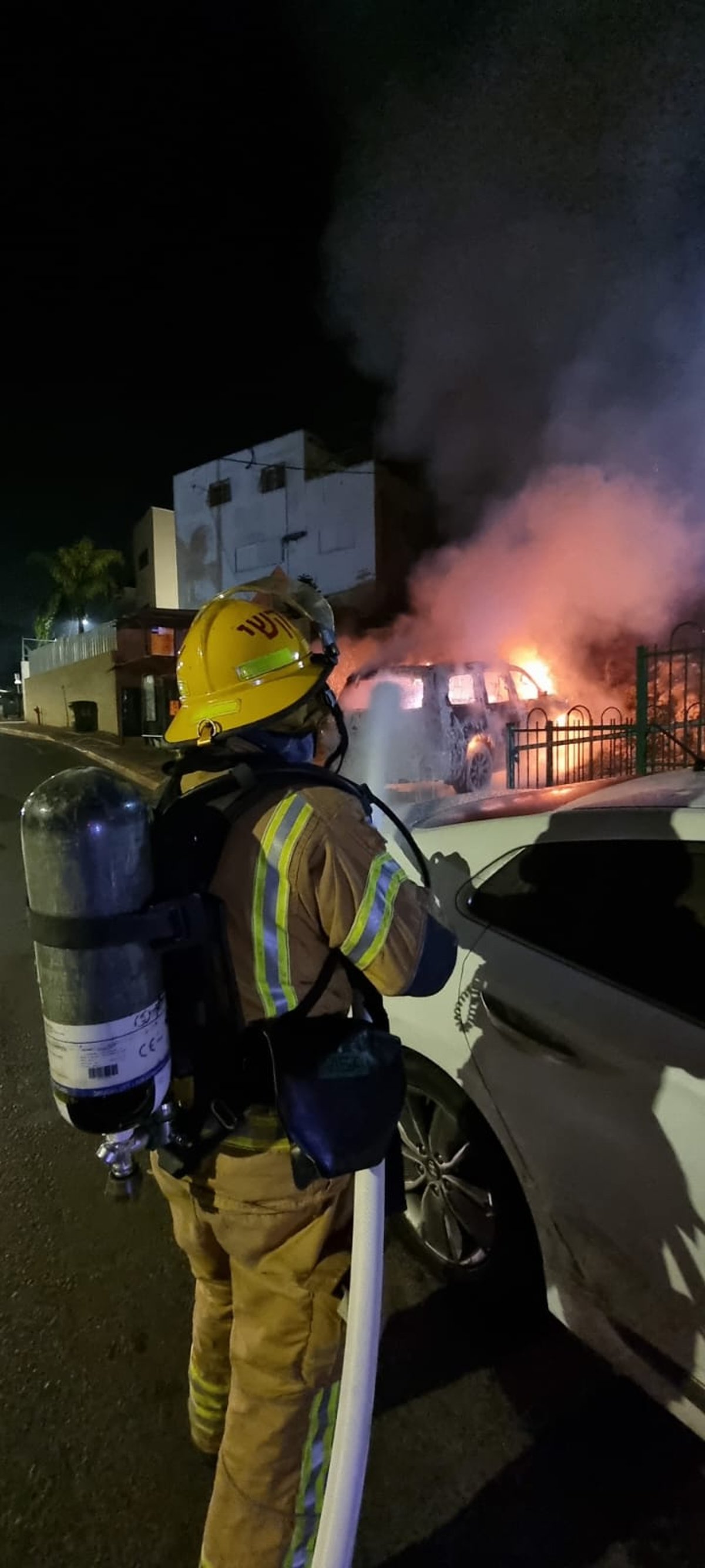 נס בבית שמש: רכב מונע בגז עלה באש | תיעוד