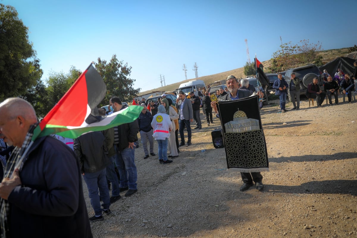 ח"כים בליכוד ביקרו בהתנחלות הבדואית; שעת מבחן