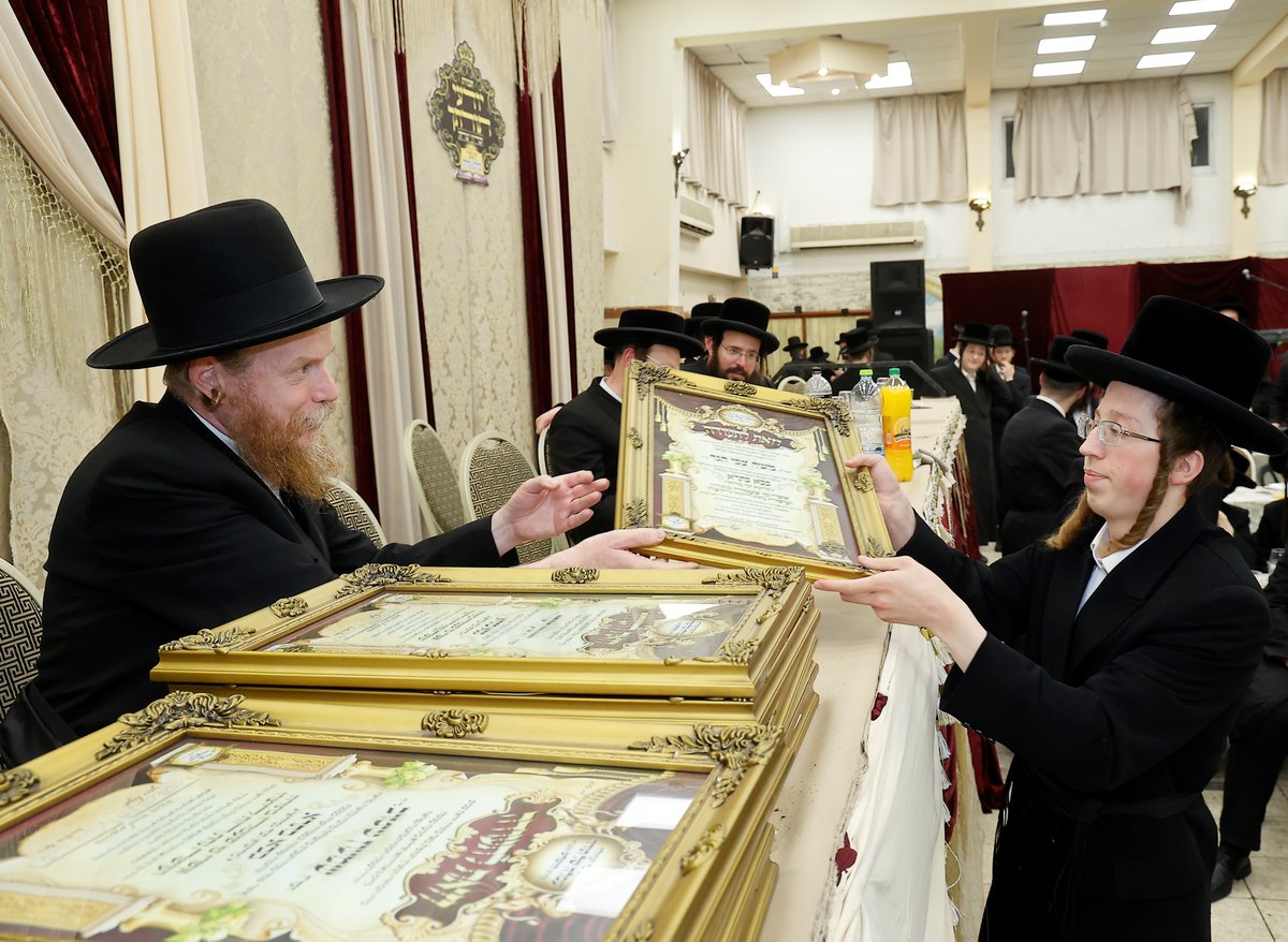 בישיבת עמלה של תורה סיימו מסכת 'בבא בתרא'