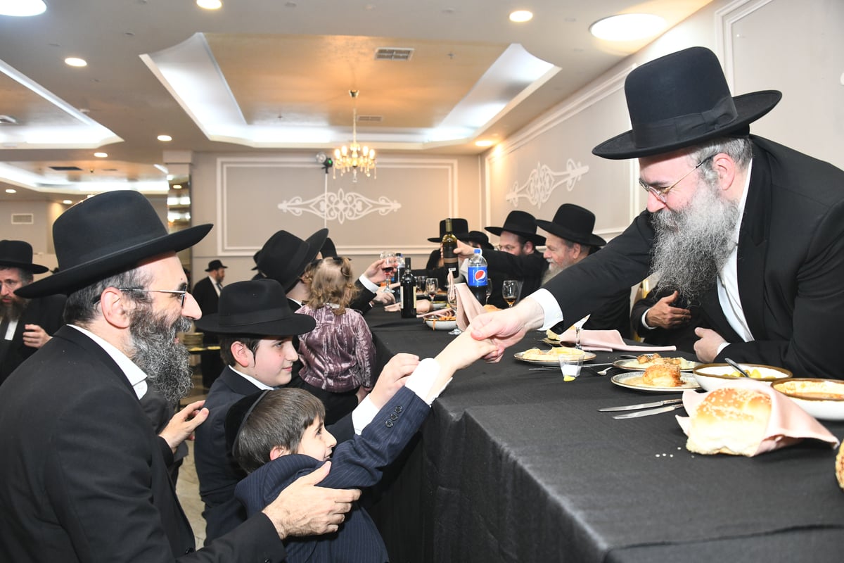 שמחת נישואי נכדת מרן שר התורה זצוק"ל | תיעוד ענק