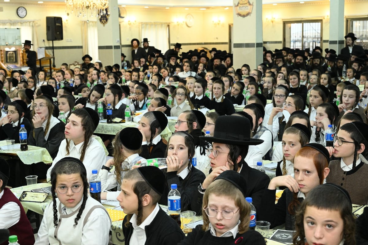 תיעוד סוחף: מעמד כבוד התורה בברסלב בבית שמש