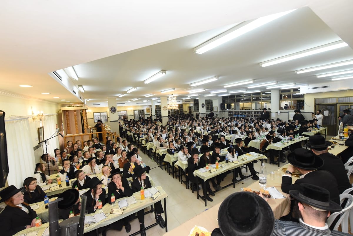 תיעוד סוחף: מעמד כבוד התורה בברסלב בבית שמש