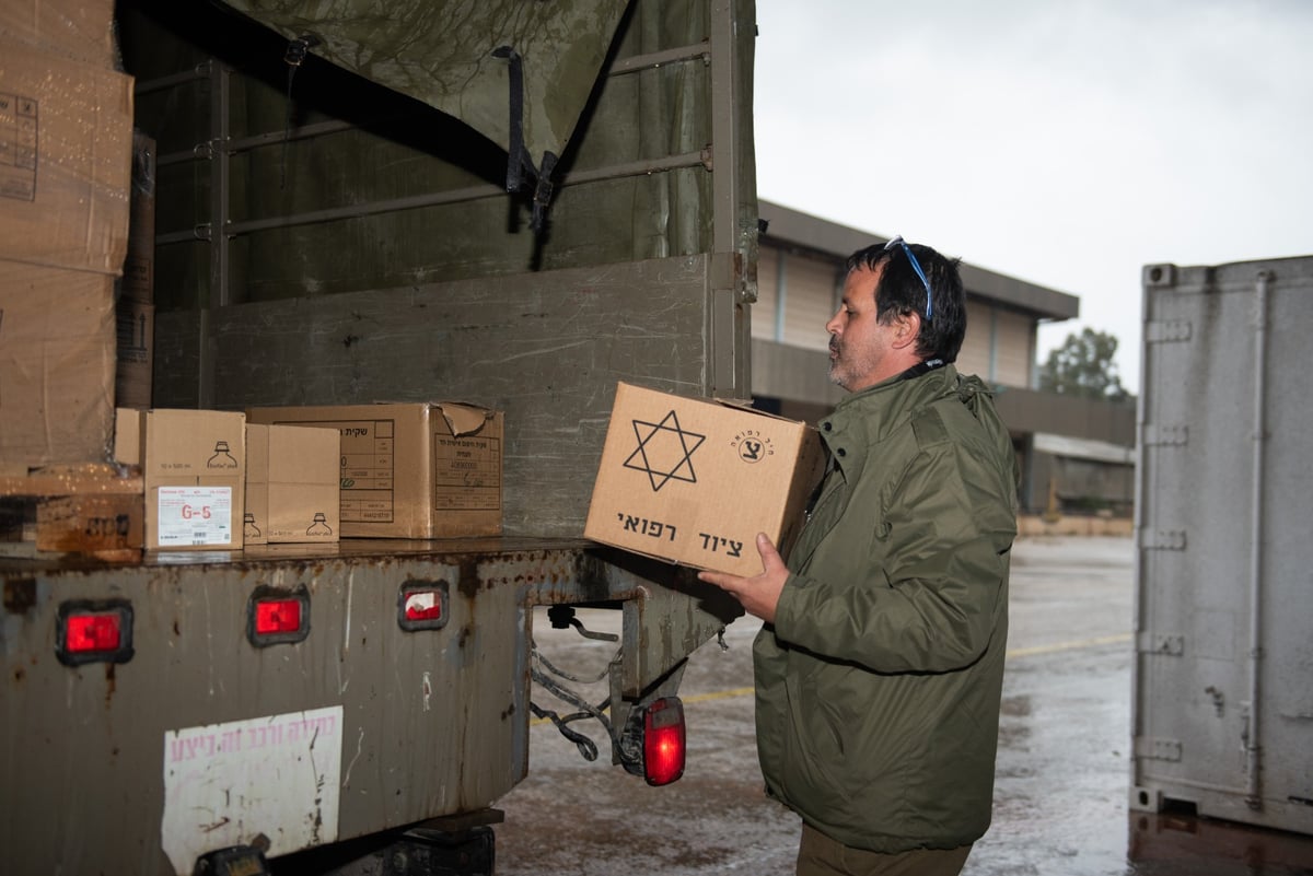 תיעוד: משלחת צה"ל נערכת להמראה לטורקיה