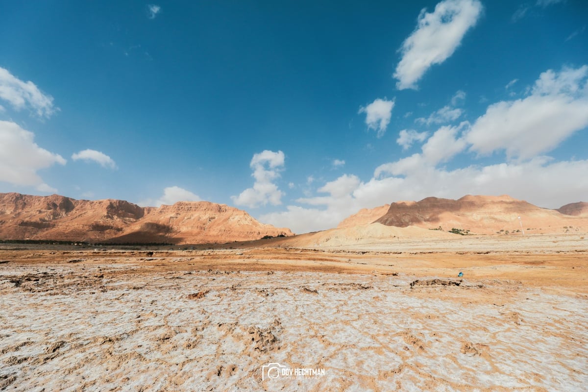 רגע לפני הסופה: כך נראה ים המלח בזריחה