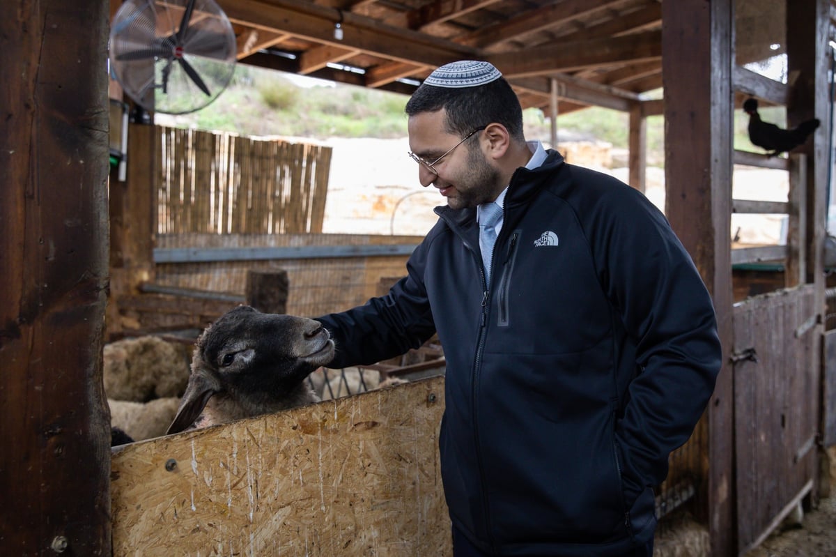 השר יצחק וסרלאוף ביקר בכפר הנוער 'זוהרים'