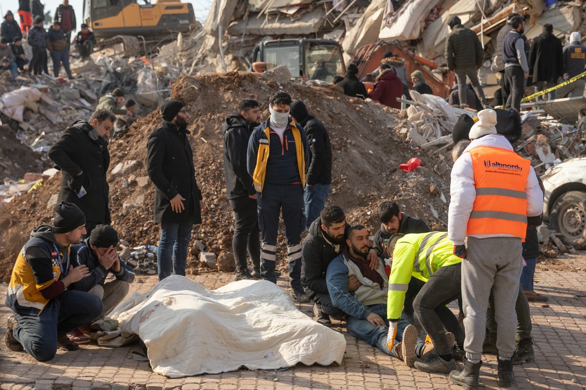 35 אלף הרוגים, אלפי בניינים הרוסים ו-94 תמונות | חיים גולדברג במסע מצולם בטורקיה