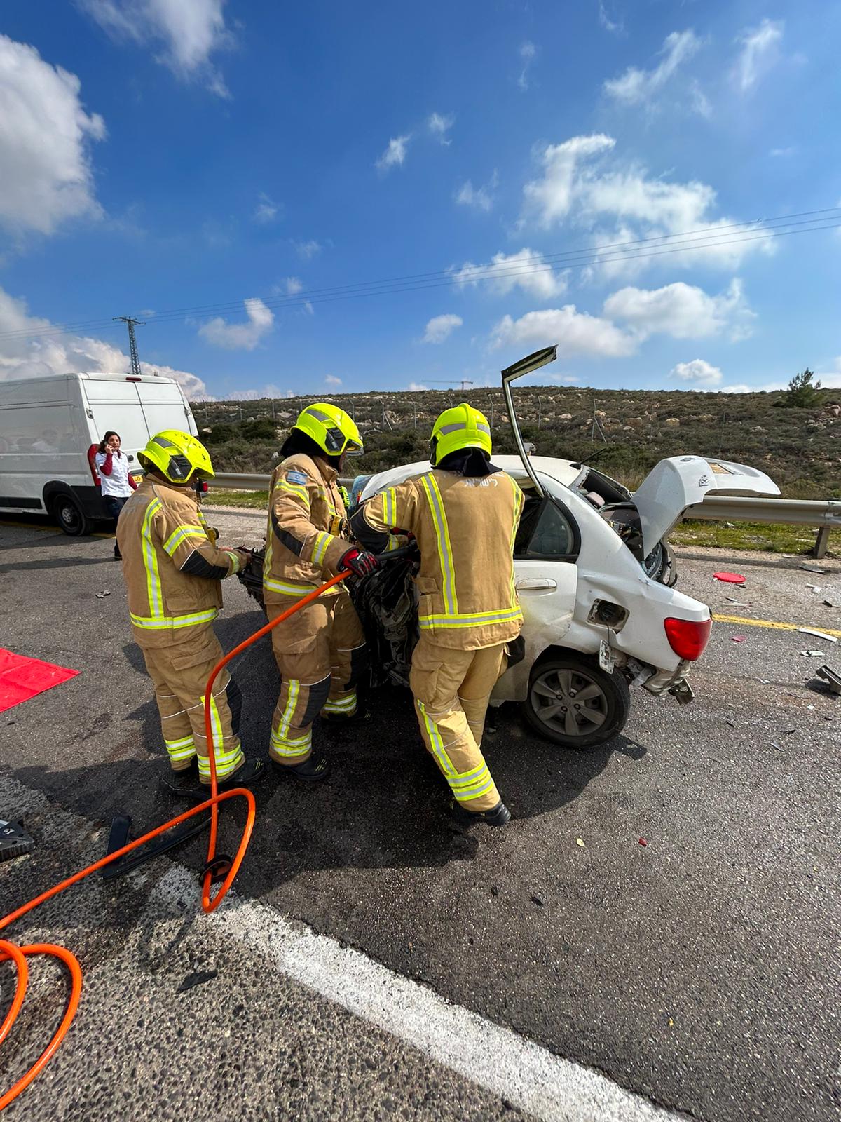 תאונה קשה בכביש 443: הרכב התהפך והנהג נהרג