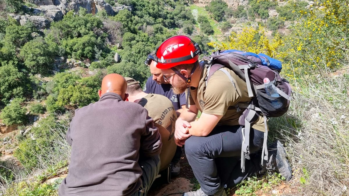 כלבי הרחה ורחפנים: נמשכים החיפושים אחר מוישי קליינרמן ו'נעדרי מירון'