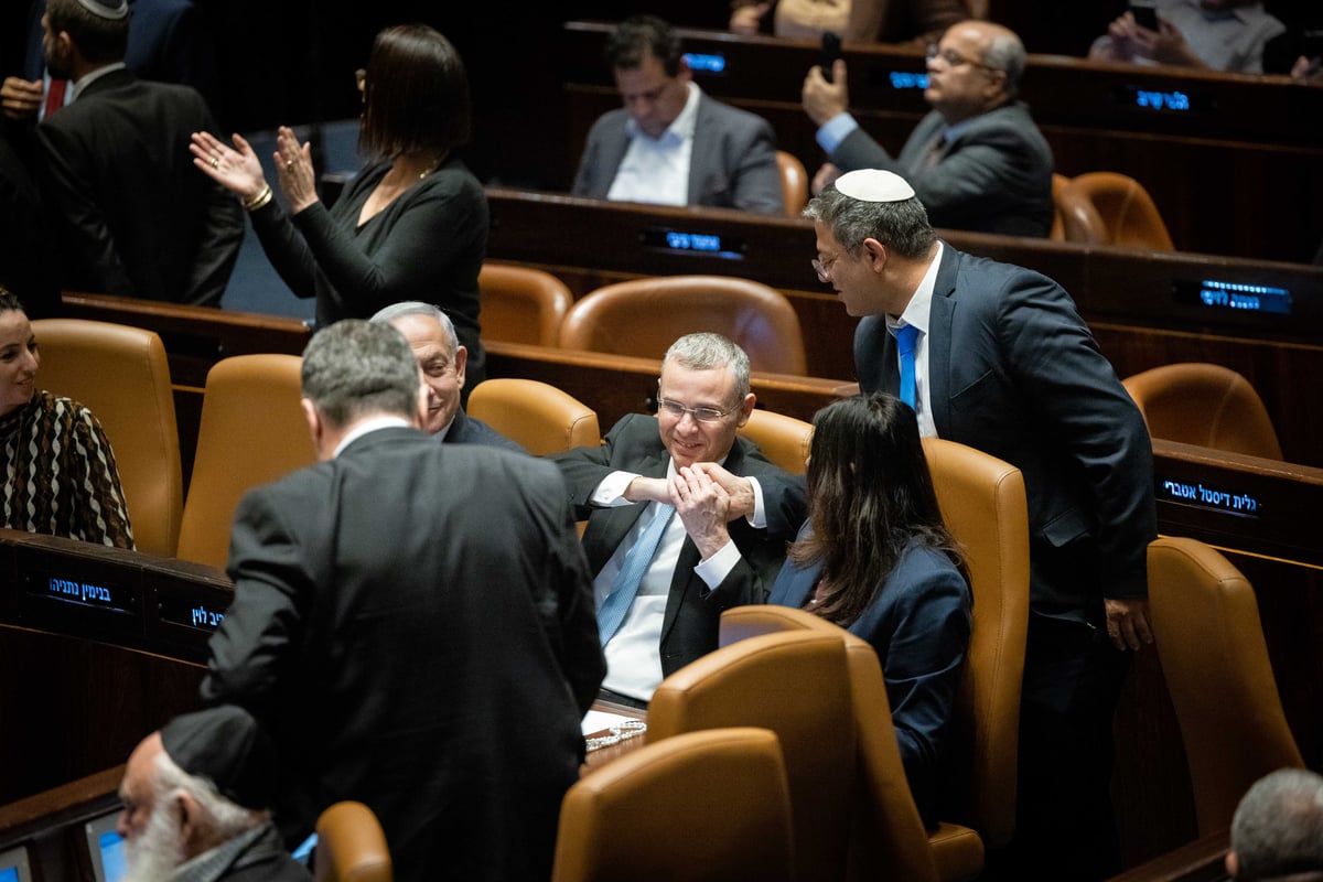 גלריה מסכמת: הלילה הדרמטי במליאת הכנסת. צפו