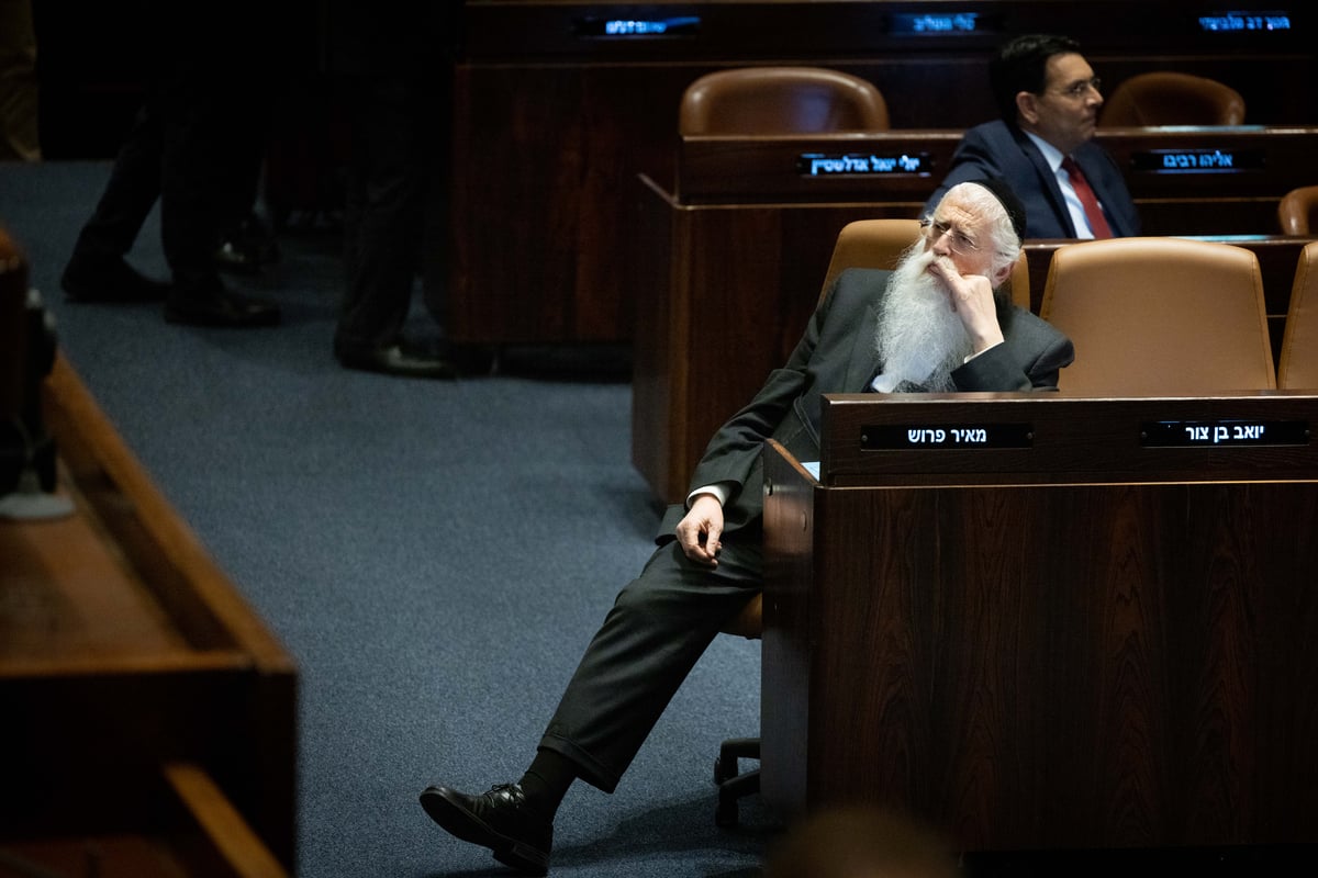 גלריה מסכמת: הלילה הדרמטי במליאת הכנסת. צפו