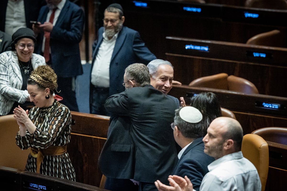 גלריה מסכמת: הלילה הדרמטי במליאת הכנסת. צפו