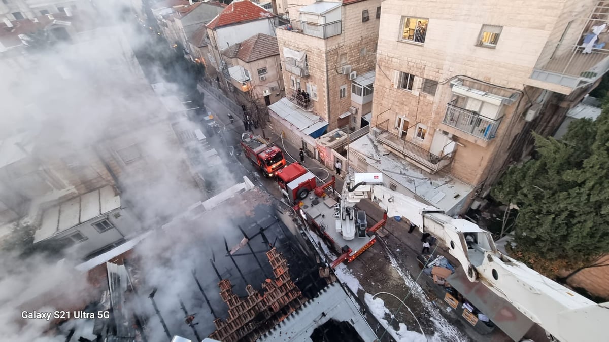 שריפת ספרי התורה והתפילין: האדמו"ר מסאטמר הורה על יום צום ותפילה