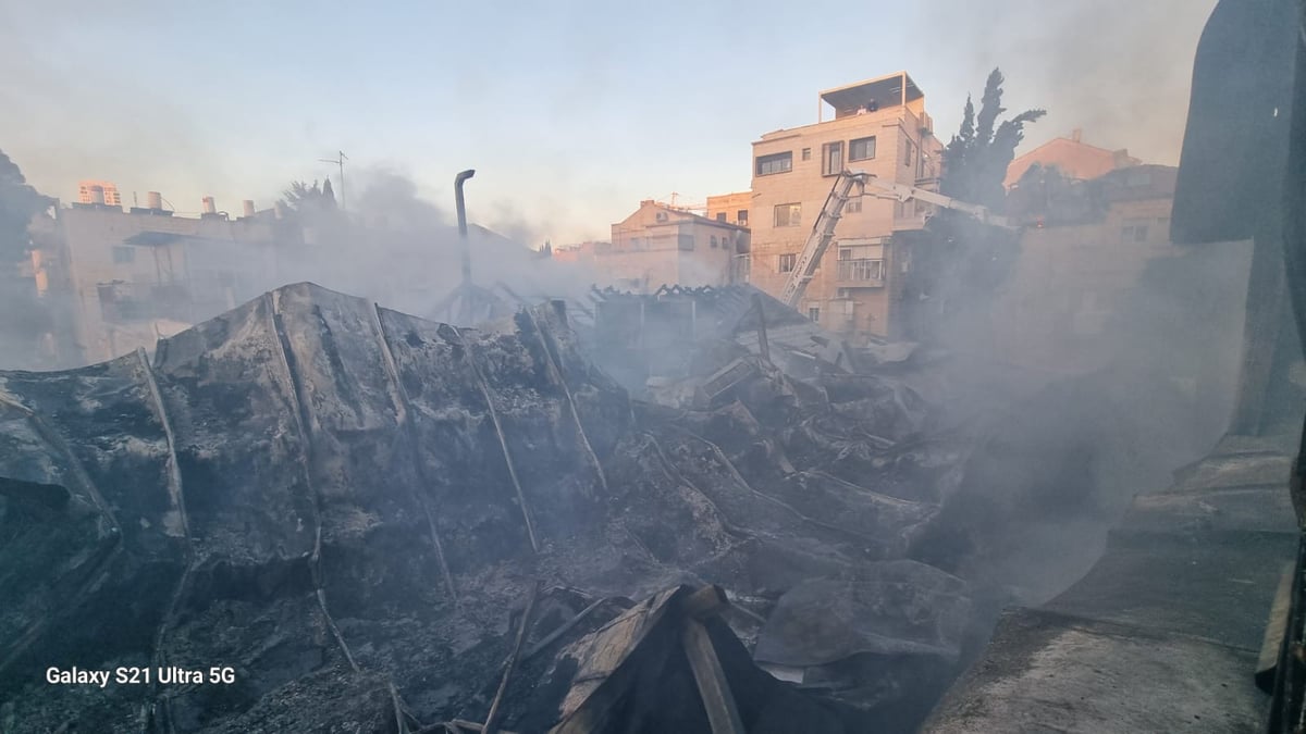 שריפת ספרי התורה והתפילין: האדמו"ר מסאטמר הורה על יום צום ותפילה