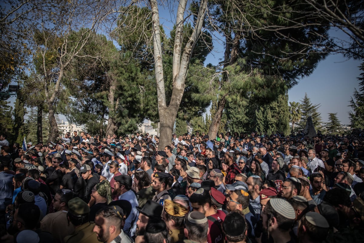 הלווית האחים יניב הי"ד: גלריה דומעת מהלווית הנרצחים