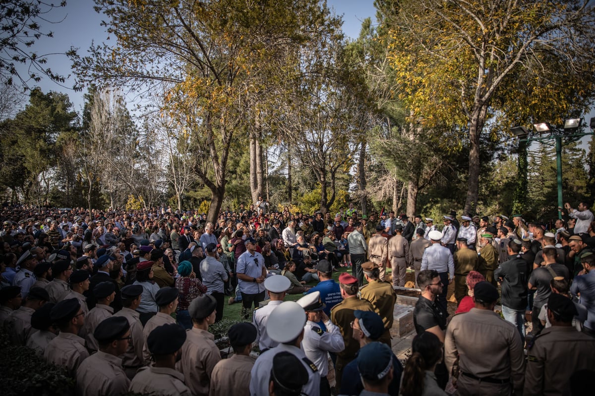 הלווית האחים יניב הי"ד: גלריה דומעת מהלווית הנרצחים