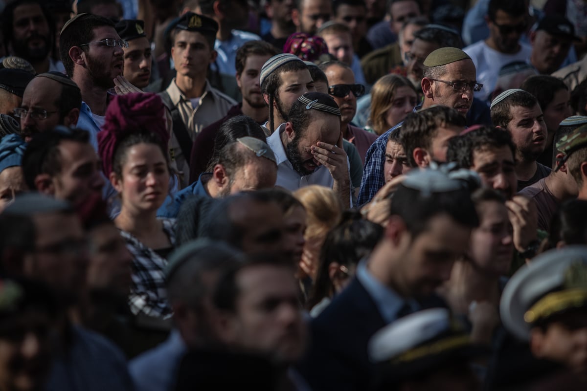 הלווית האחים יניב הי"ד: גלריה דומעת מהלווית הנרצחים