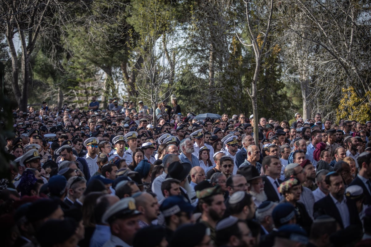 הלווית האחים יניב הי"ד: גלריה דומעת מהלווית הנרצחים