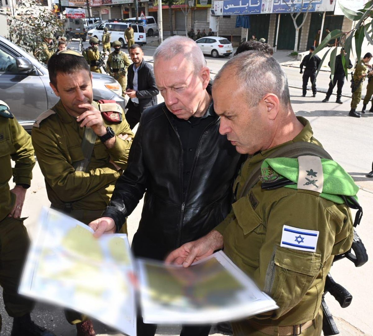 אחרי ליל הפרעות: שר הביטחון הגיע לביקור בחווארה