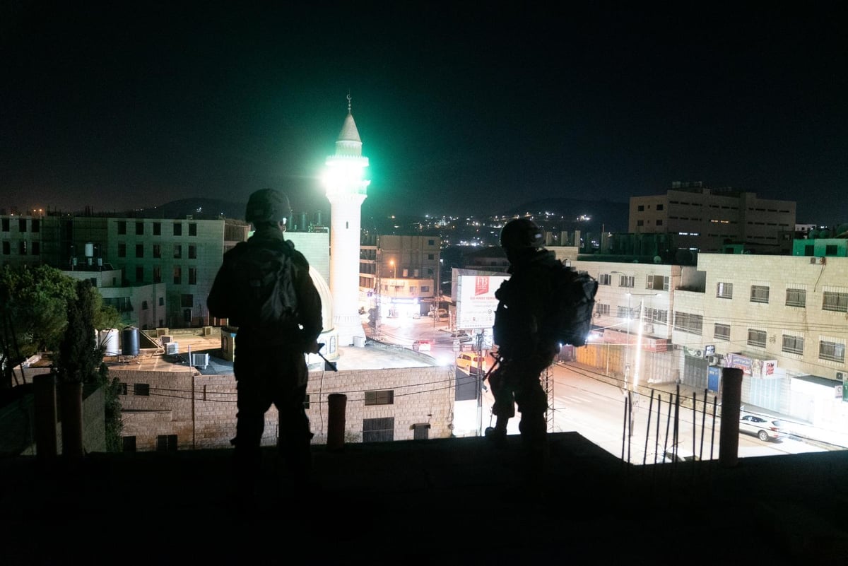 שבעה מבוקשים נעצרו; כוח צה"ל הגיב בירי על רכב שירה ונמלט