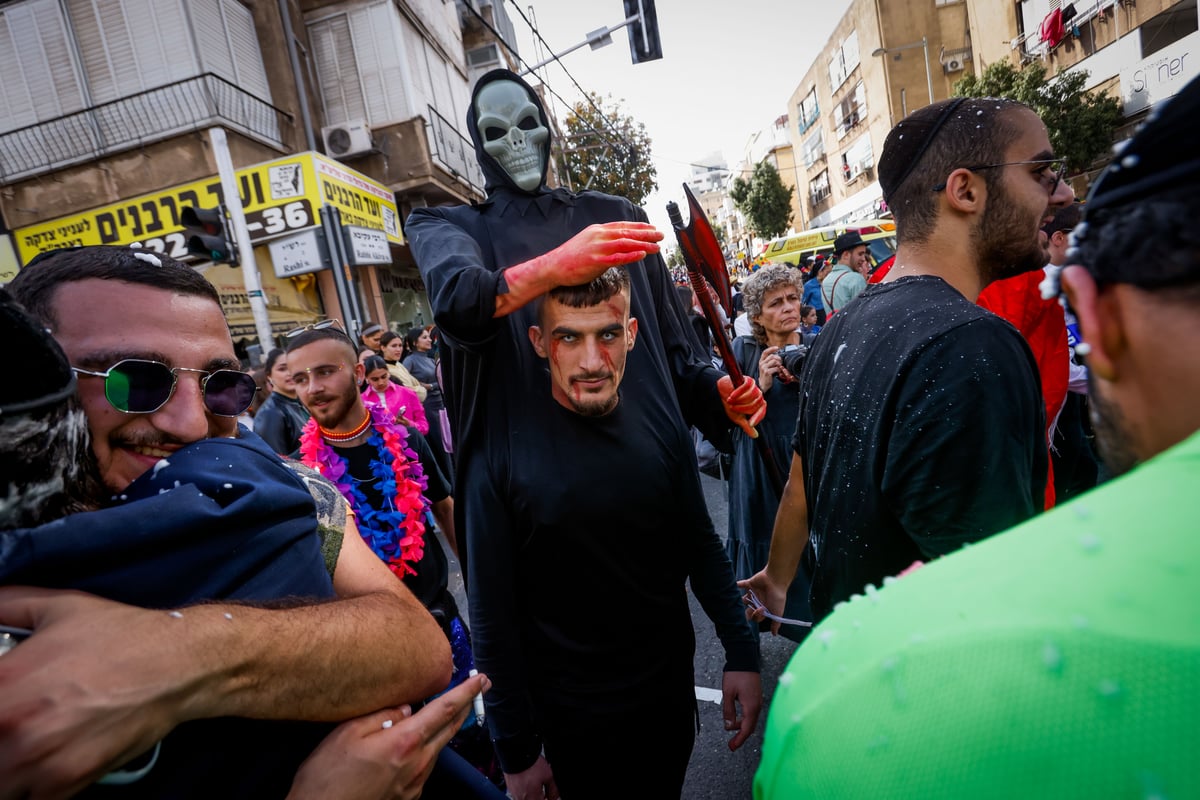 תיעוד מסכם: כך חגגו את פורים ברחובות בני ברק