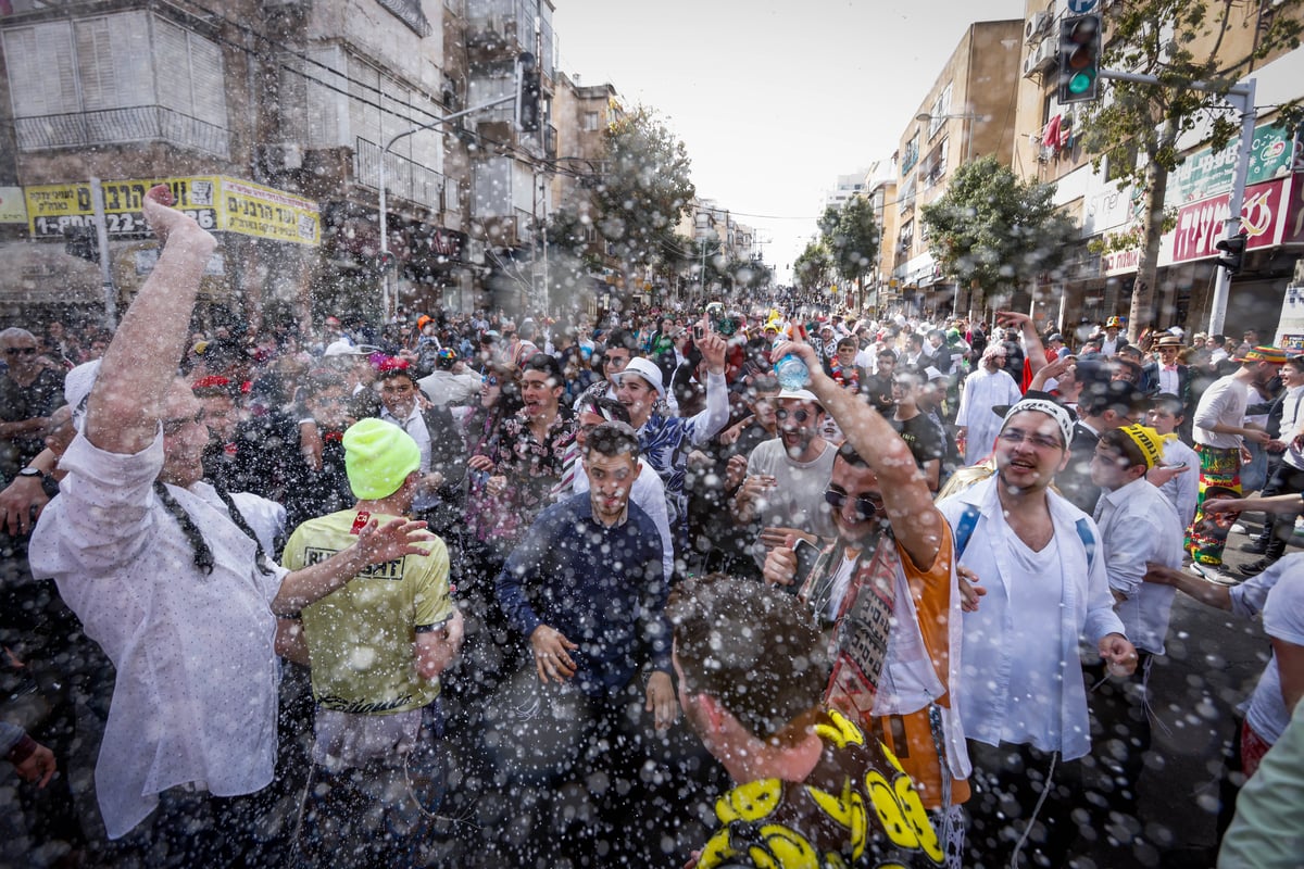 תיעוד מסכם: כך חגגו את פורים ברחובות בני ברק