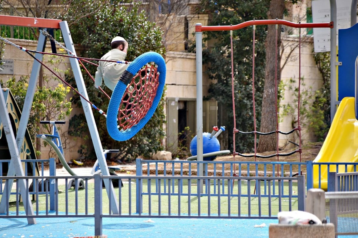 תיעוד מסכם: כך חגגו את פורים ברחובות ביתר עילית