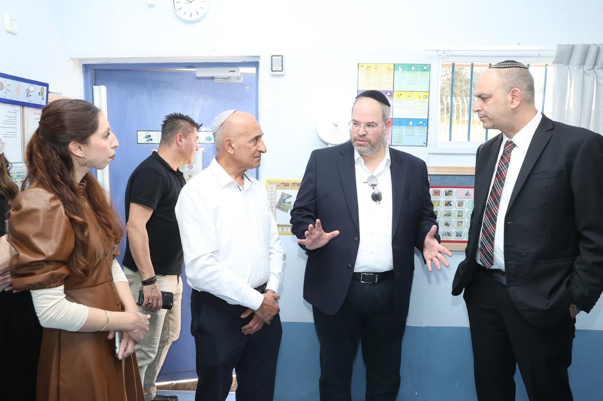 ר"ע לוד ובכירי העירייה חנכו את בי"ס תווים מרשת 'שתילים' בלוד