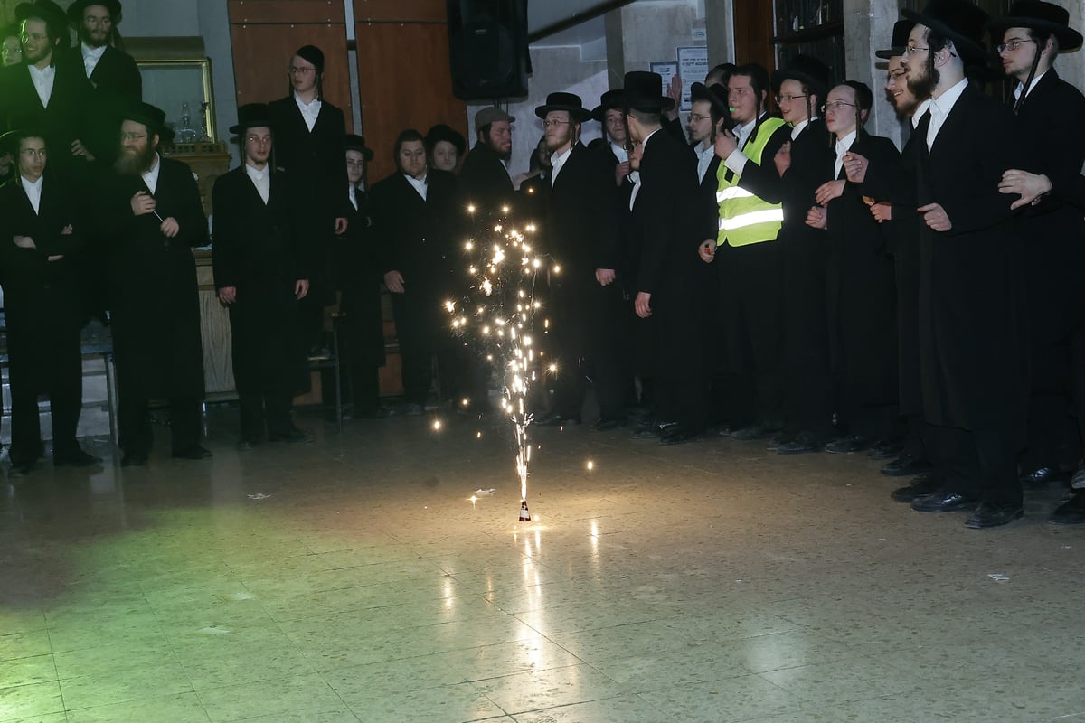 חג הפורים בחסידות דושינסקיא | תיעוד מיוחד