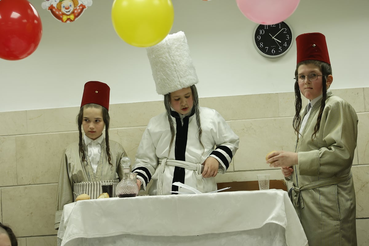 כך חגגו את ערב פורים בת"ת תולדות אהרן | גלריה