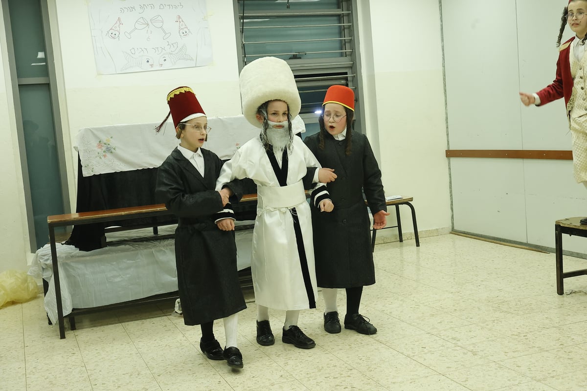 כך חגגו את ערב פורים בת"ת תולדות אהרן | גלריה