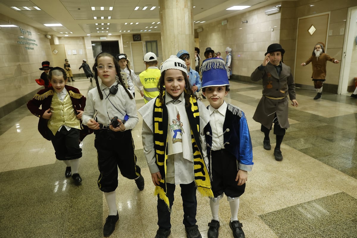 כך חגגו את ערב פורים בת"ת תולדות אהרן | גלריה