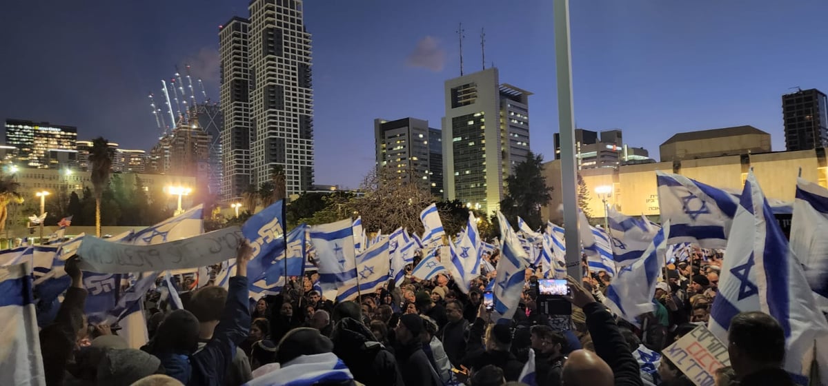 אלפי אנשי ימין מפגינים בתל אביב בעד הרפורמה: "בג"ץ לא ינהל אותנו, רק ממשלה נבחרת"