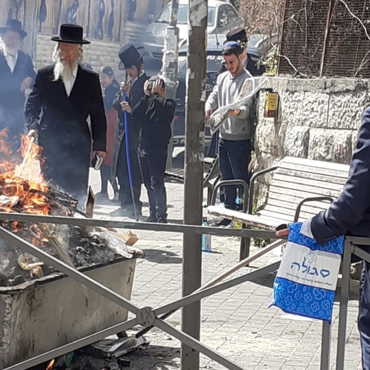 זופניק בכיכר • כל התמונות והנייעס של ערב פסח | מהדורה מיוחדת