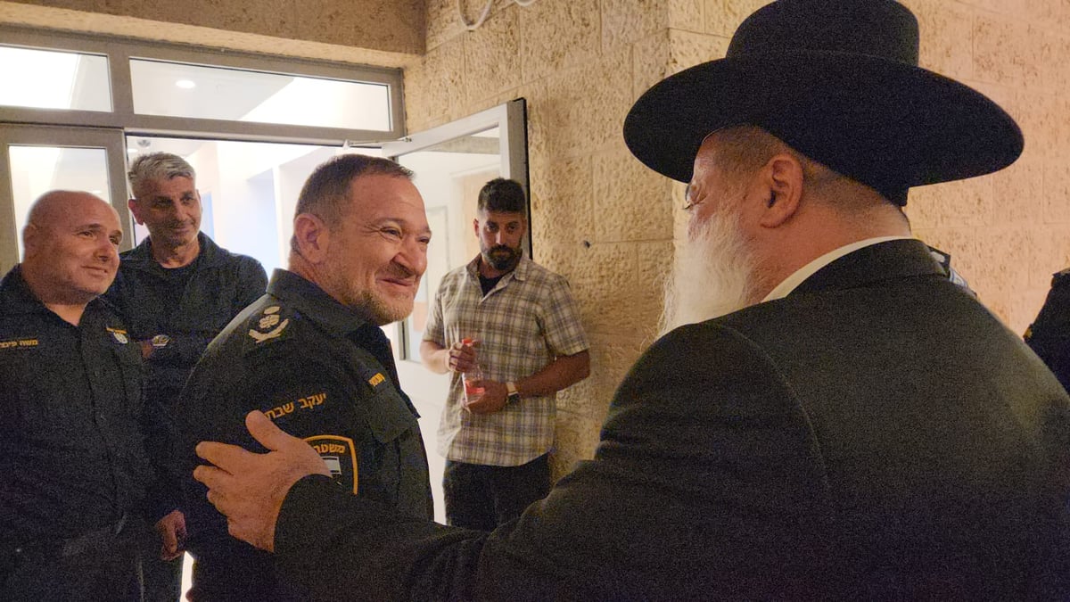 כשהרב יגאל כהן פגש את מפכ"ל המשטרה בכותל | צפו