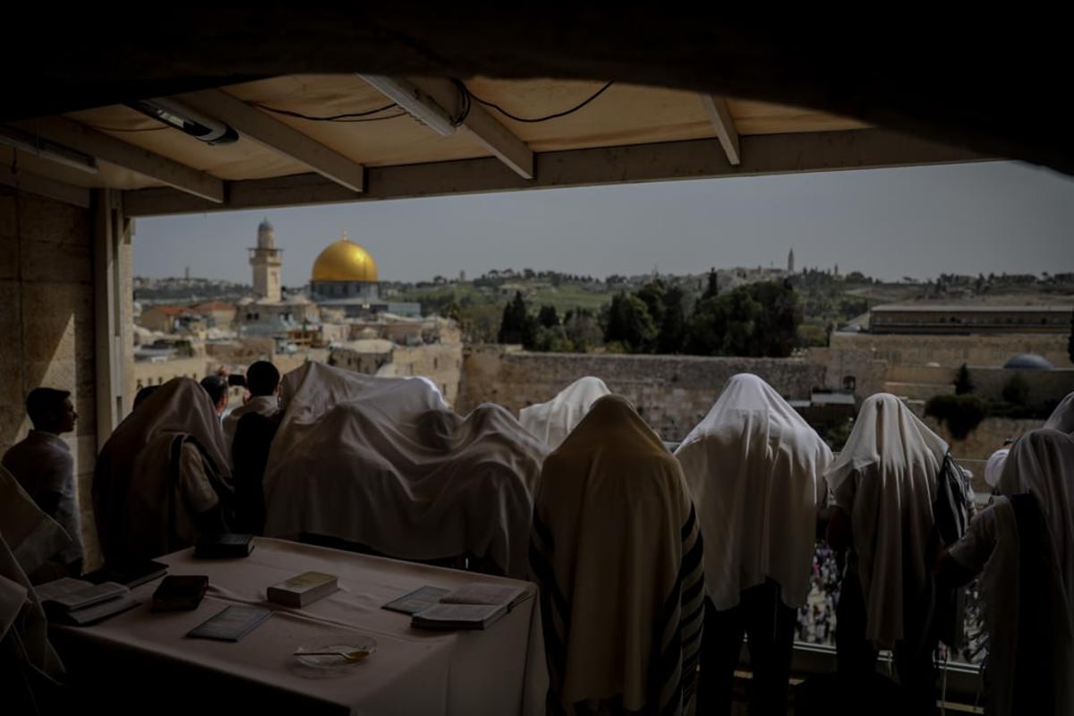 בצל גל הטרור: כך נראתה השנה ברכת הכהנים המסורתית | צפו