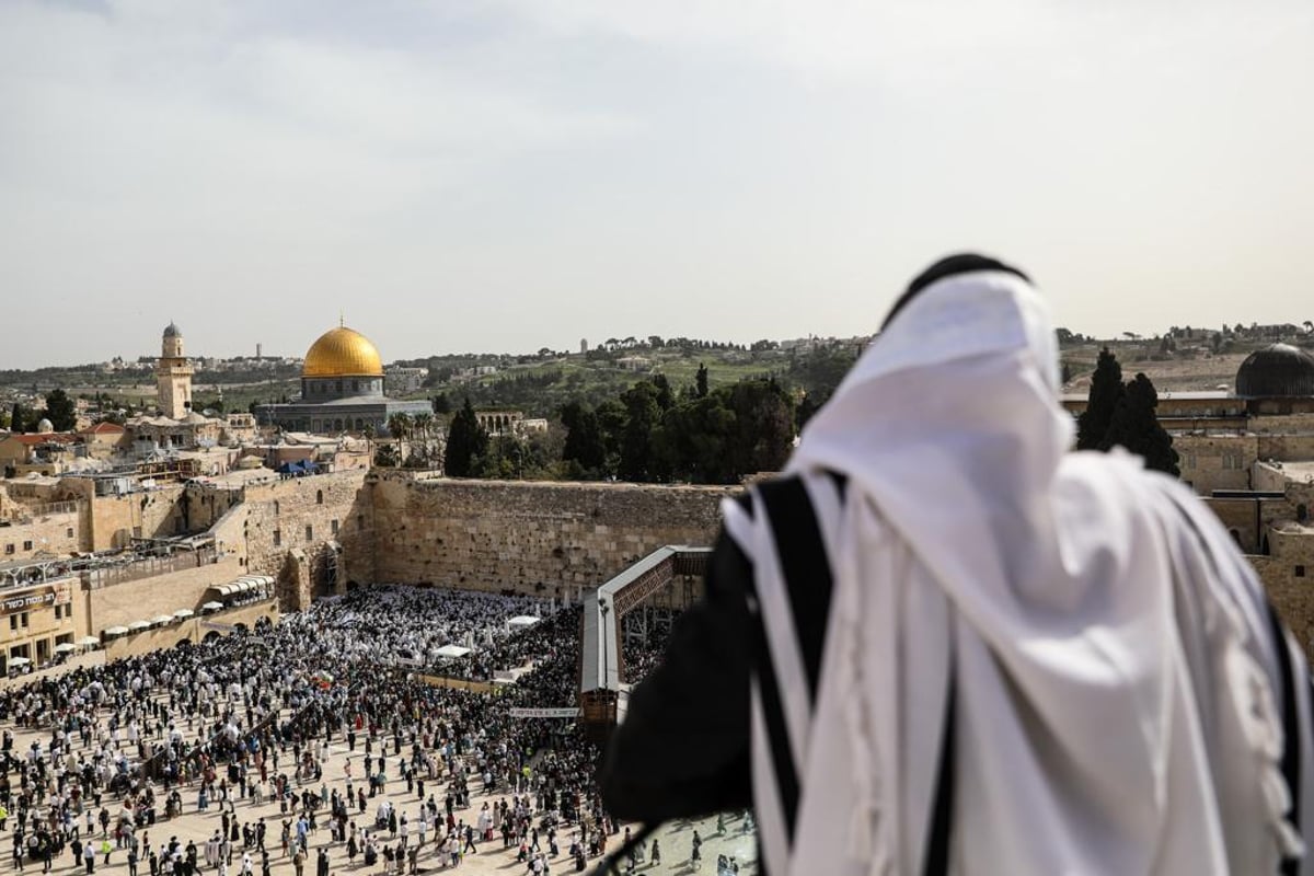 בצל גל הטרור: כך נראתה השנה ברכת הכהנים המסורתית | צפו