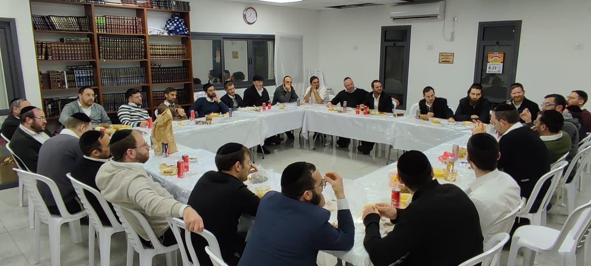 בוגר ישיבה? הצטרף לקהילת 'אחוות תורה' ותרגיש שייך