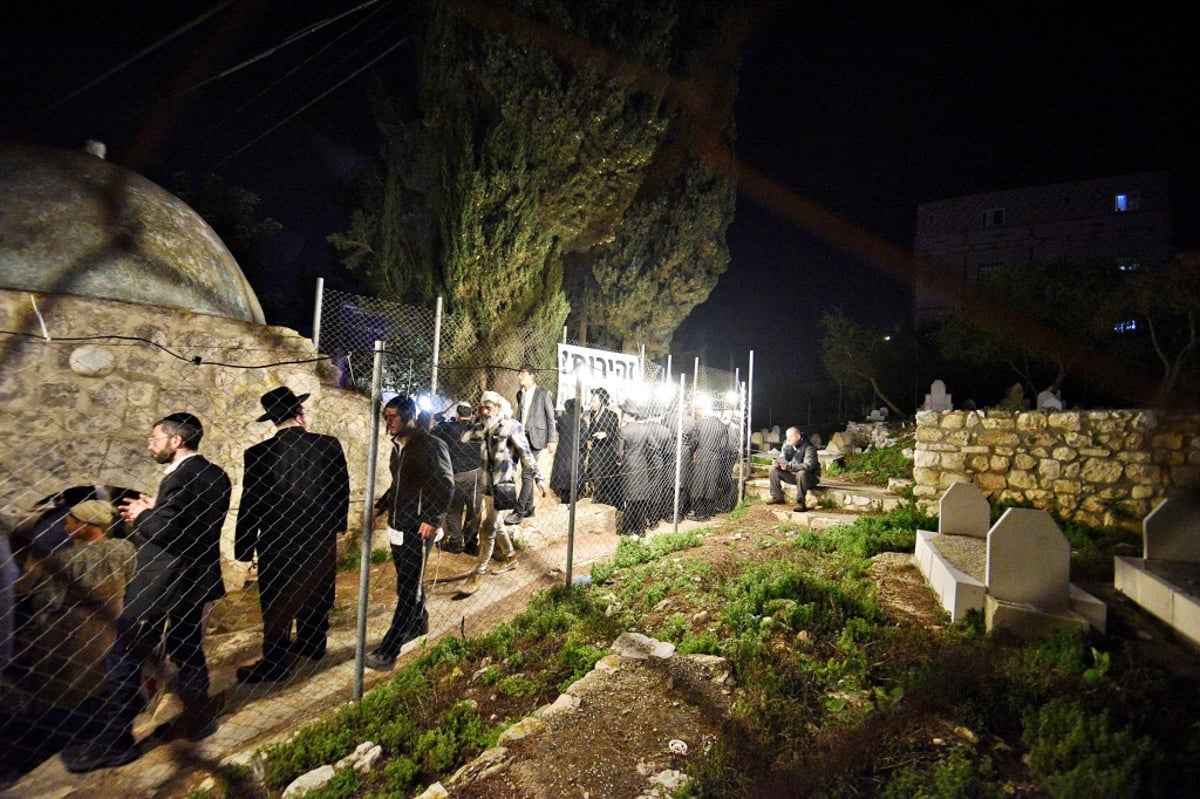 תיעוד ענק ומסכם: אלפים בקברו של יהושע בן נון