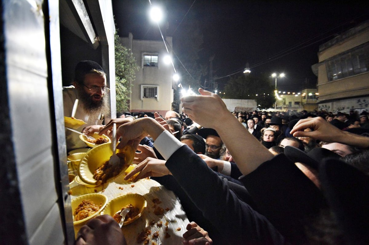 תיעוד ענק ומסכם: אלפים בקברו של יהושע בן נון