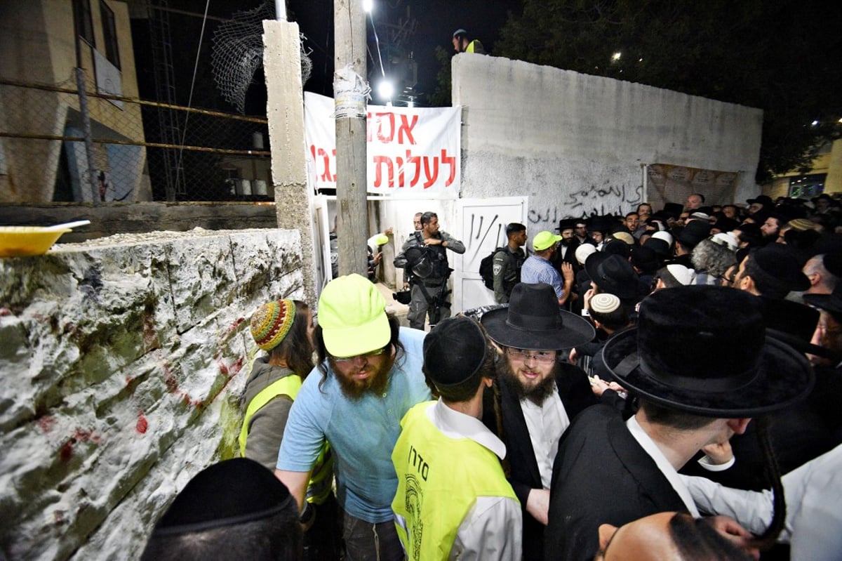 תיעוד ענק ומסכם: אלפים בקברו של יהושע בן נון