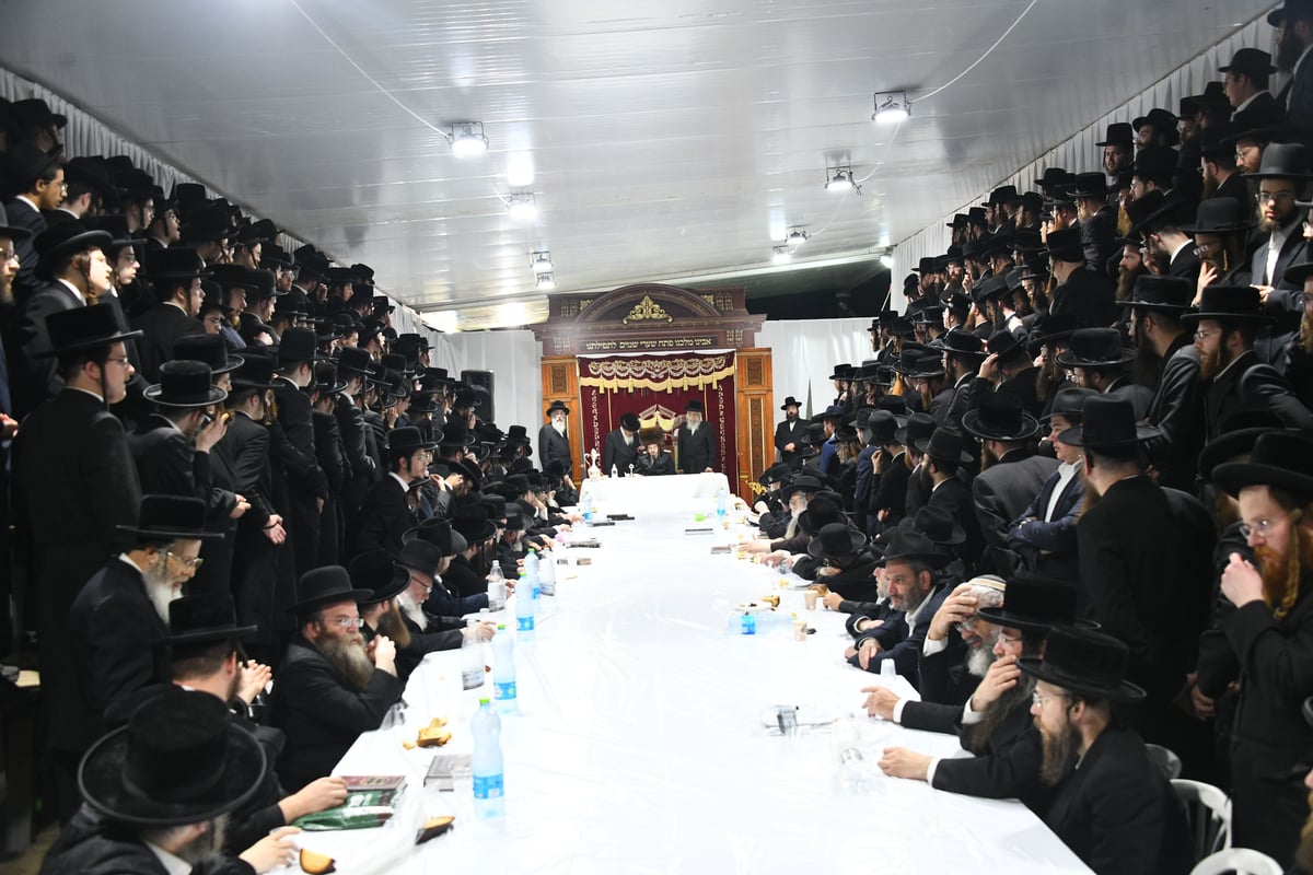 בהיכל החדש: האדמו"ר מסאדיגורה ערך טיש יארצייט | תיעוד